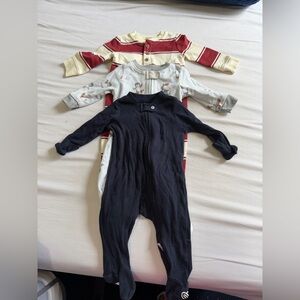 BURTS BEES BABY ONESIE PAJAMAS 0-3M